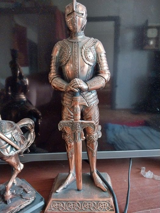 Каминные фигуры .