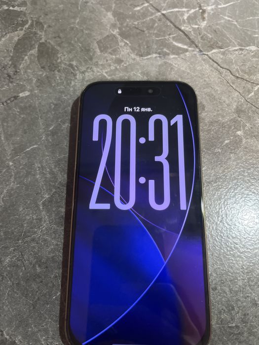 Продаю айфон 16 про новый