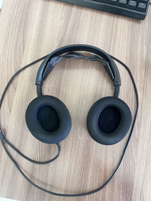 Продам наушники Steelseries