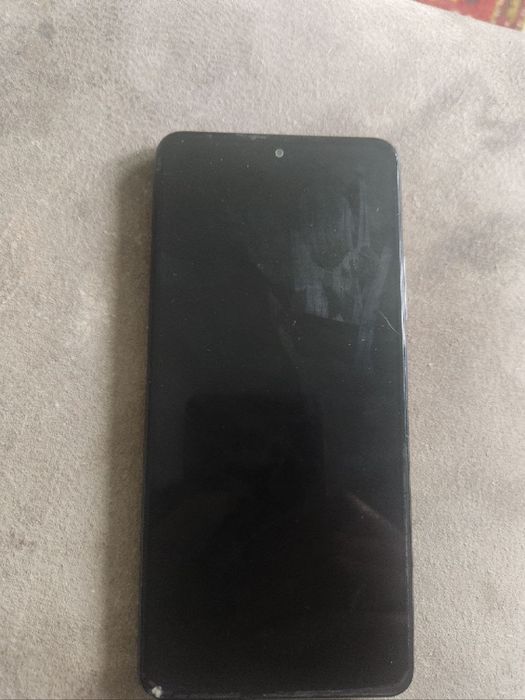 Poco f3 12/256 мощьный