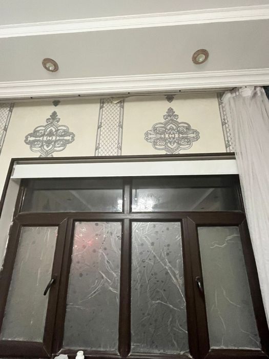 Окна с жалюзами.