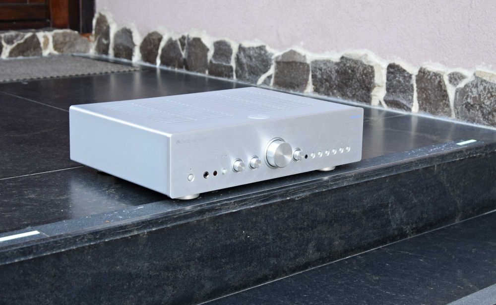 Amplificator Cambridge Audio Azur 550A