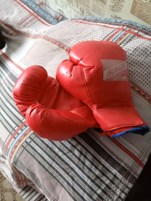 Перчатки боксерские