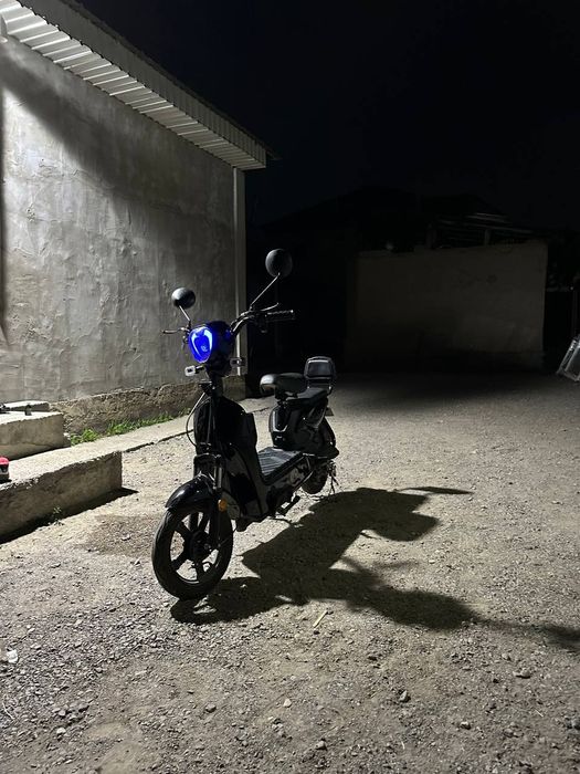 Электроскутер Leopard