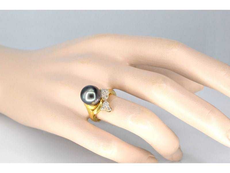 Inel cu diamnate si perla 18K