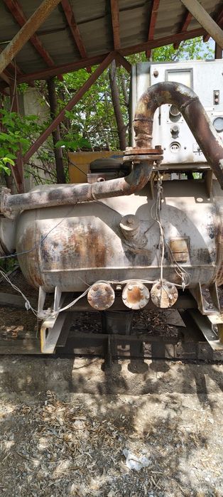 Продам компресор