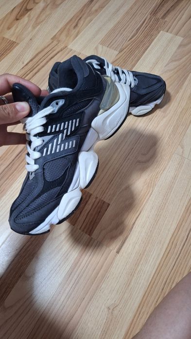 Adidași New Balance 9060