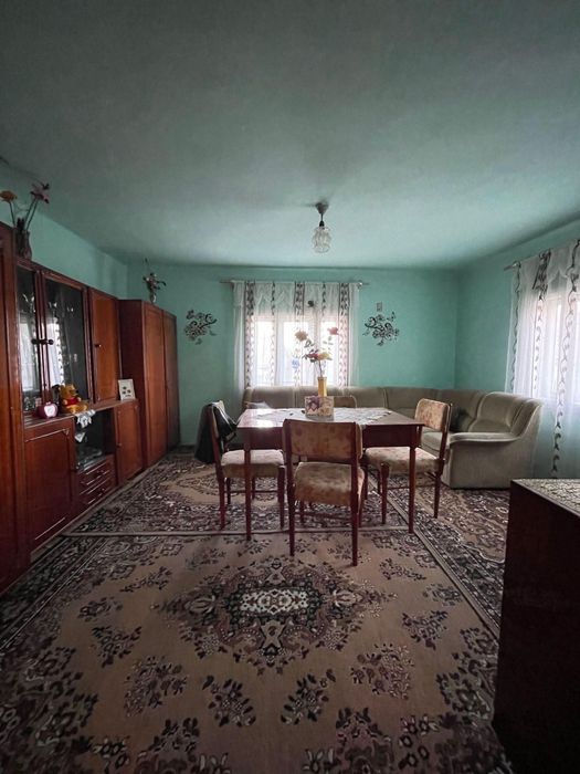 Vand casa la țara