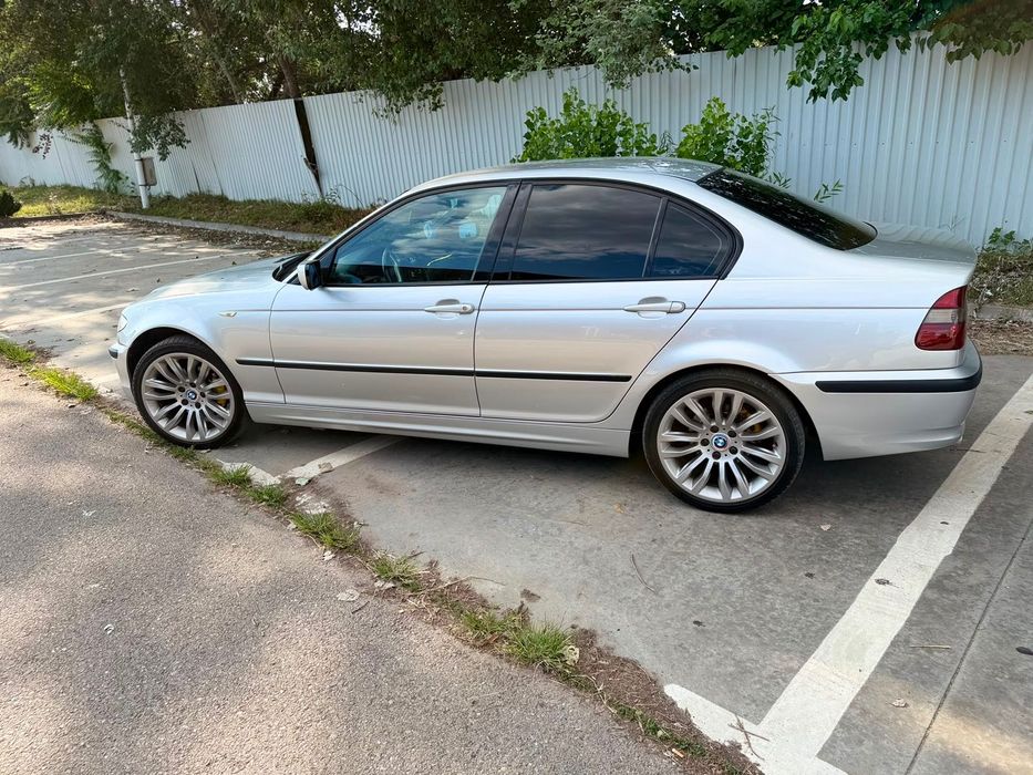 BMW 3 Series 2002 — imagine 4