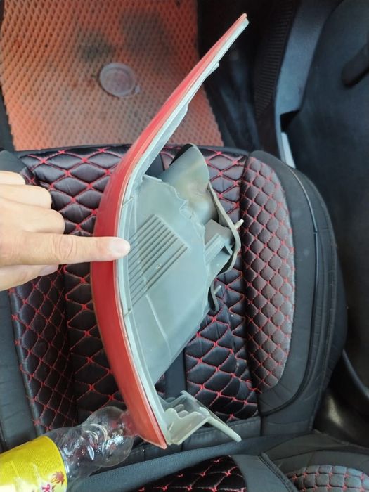 Продаётся задний фонар