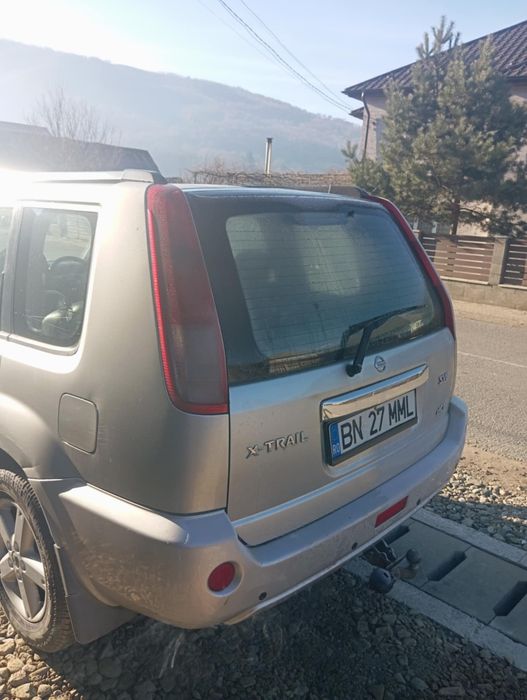 Vând Nissan xtrail