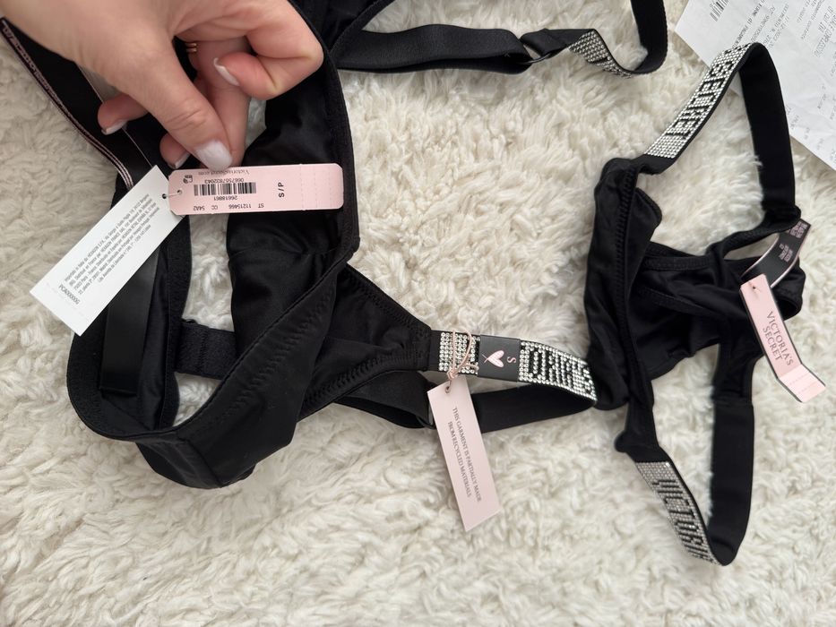 Set Victoria’s Secret S