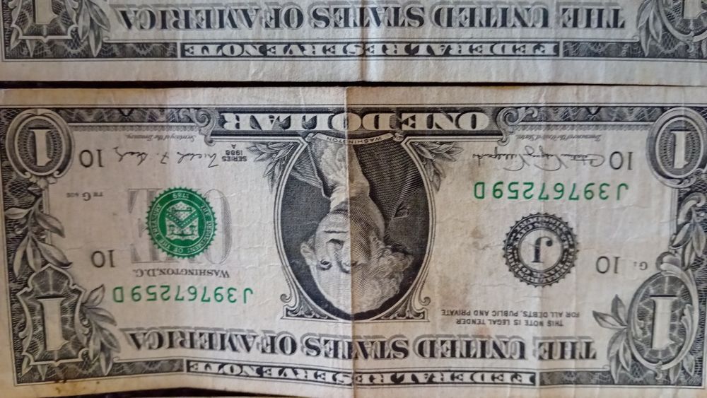 Vând bancnote preț 4