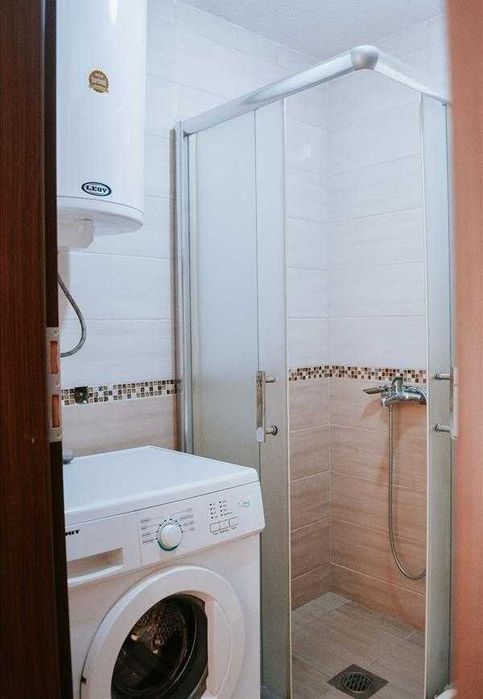 Дава се под наем Едностаен апартамент в Пловдив, Кючук Париж - 36 кв.м за 153 € - Снимка #1