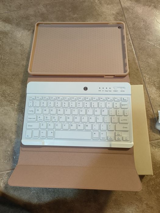 Безжична клавиатура и кейс за таблет 10 инча