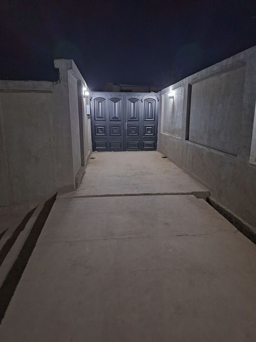 Uy sotiladi 6 sotih 4 ta hona