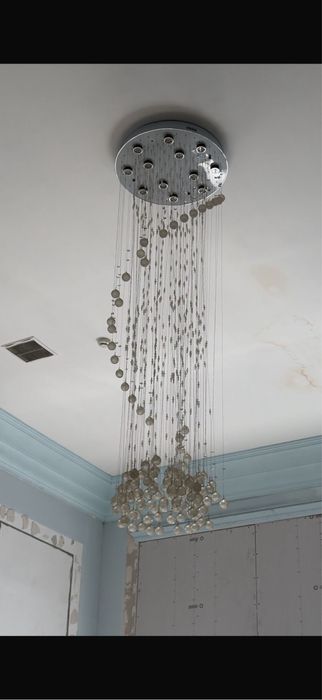 продам люстру 3 шт