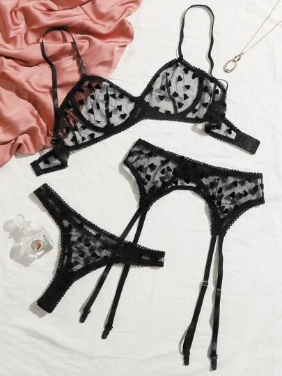 Секси черно бельо, данталени сетове