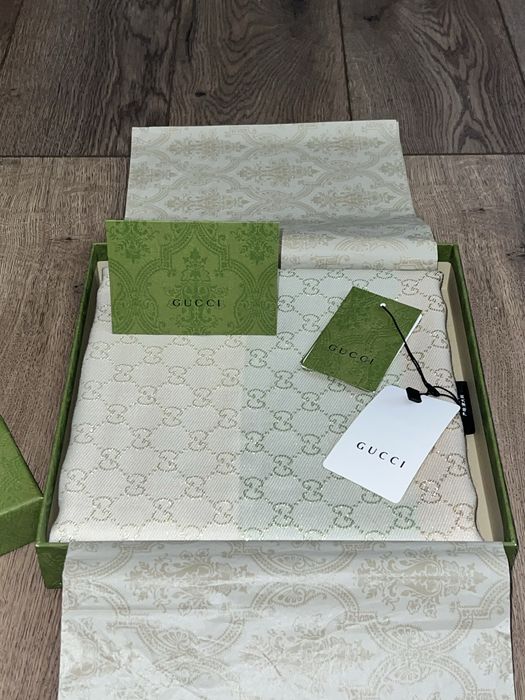 Жаккардовая шаль Gucci