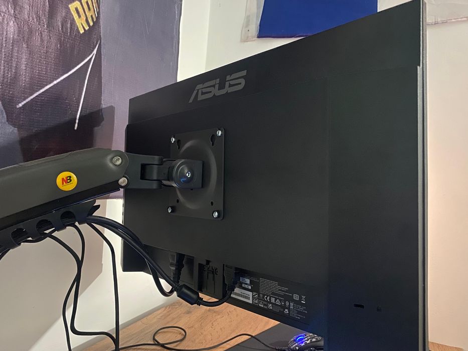 Монитор Asus 100гц