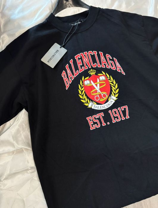 Тениски Balmain и Balenciaga