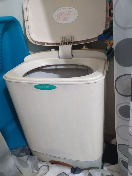 Машинка малютка  в отличном состоянии