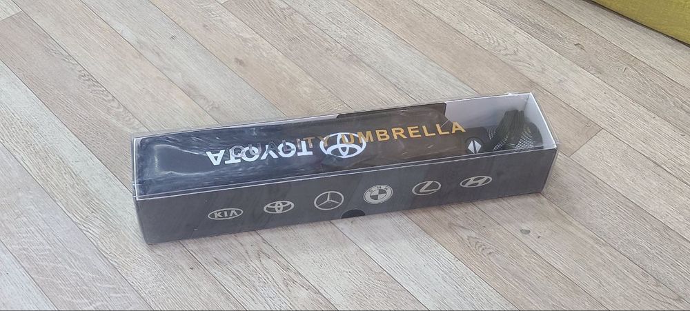 Avtomobil brendi, logotipli soyabonlar!