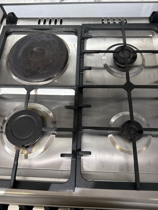 Газ плита в хорошем состояние