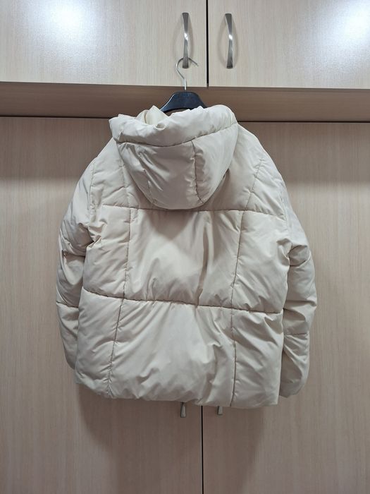 Яке за момиче Zara