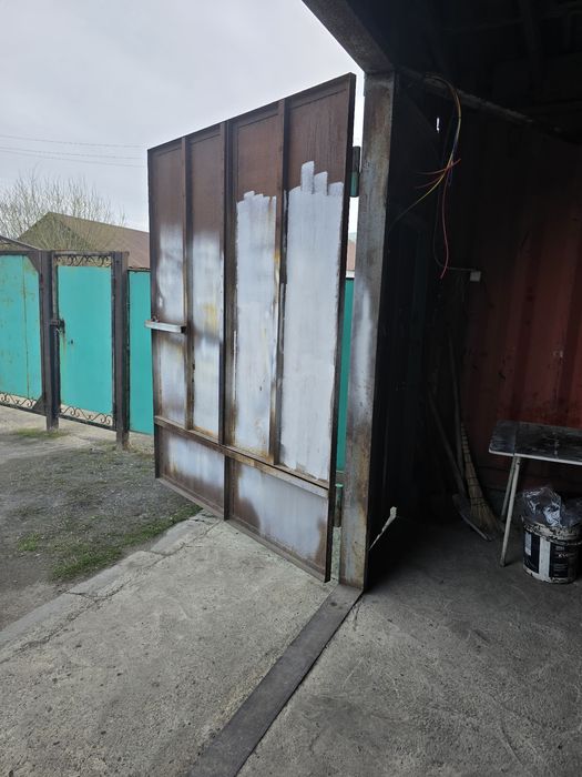 Продам ворота с дверью