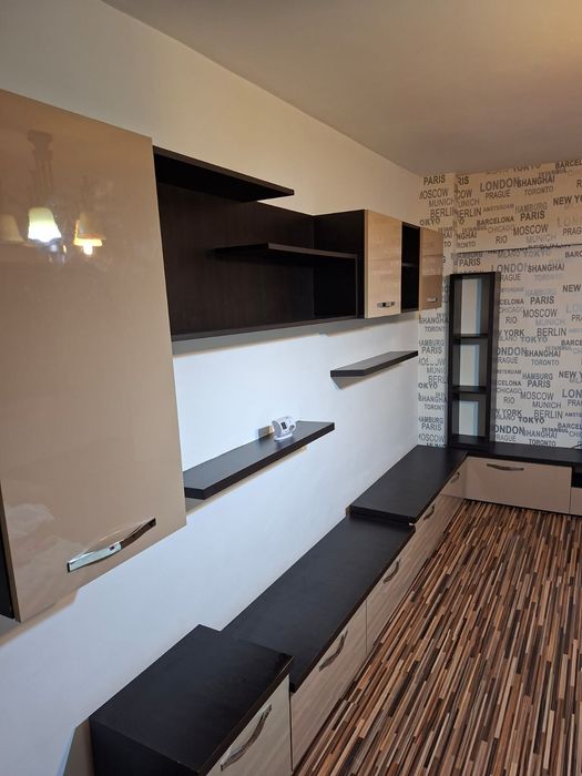 Apartament 2 camere decomandat et 2 gaz zona Calomfirescu  cu Eroii