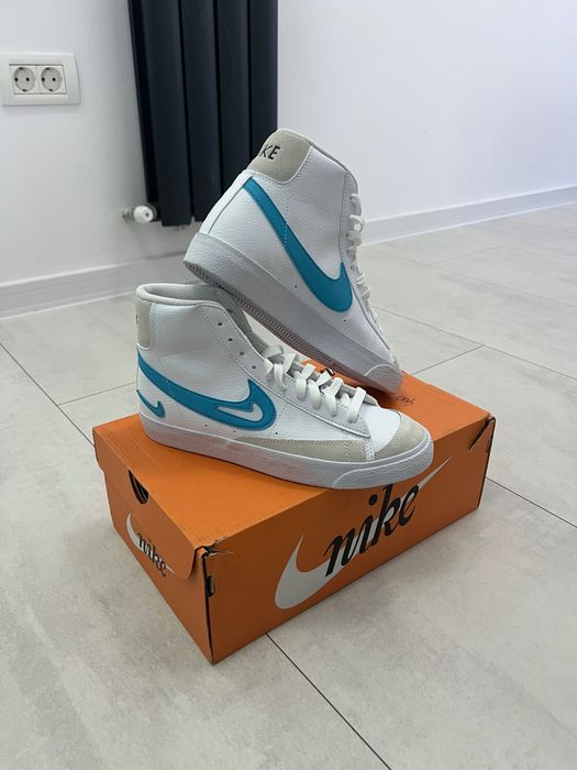 Adidasi NIKE BLAZER De Vanzare