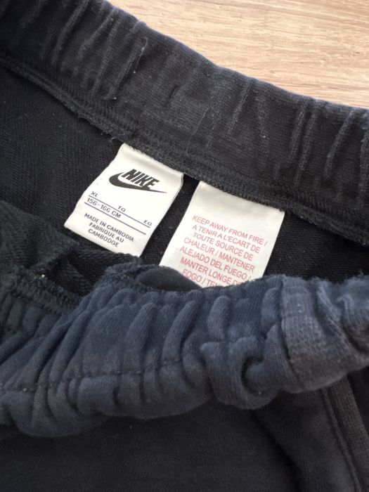 Дамски къси панталонки Nike Найк 156 / 166