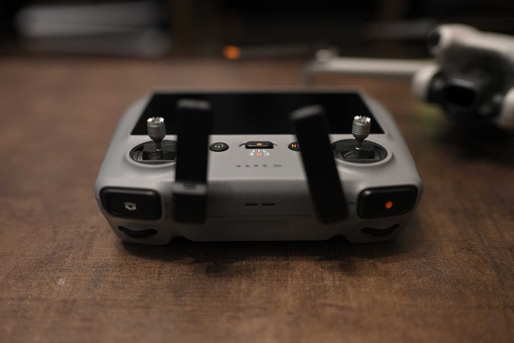 DJI Mini 4 Pro Drona 4 K Fly More Combo + DJI RC 2 + filtre Freewell!