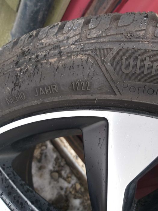 Doua Anvelope Iarna Good Year UltraGrip Performance 235 45 R18 ci271