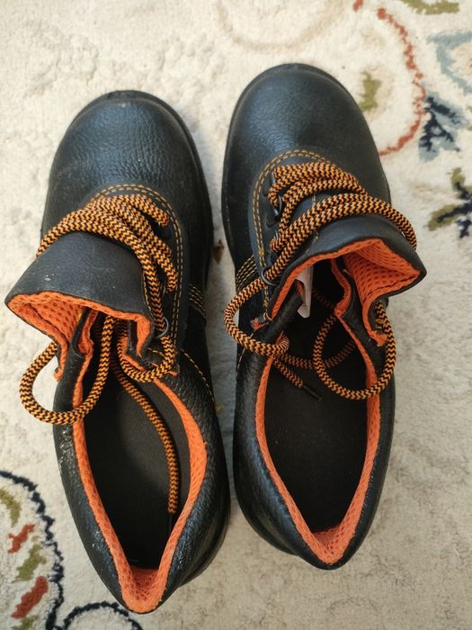 Рабочий обувь. 39 лето