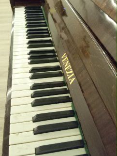 Пианино VENEZIA.