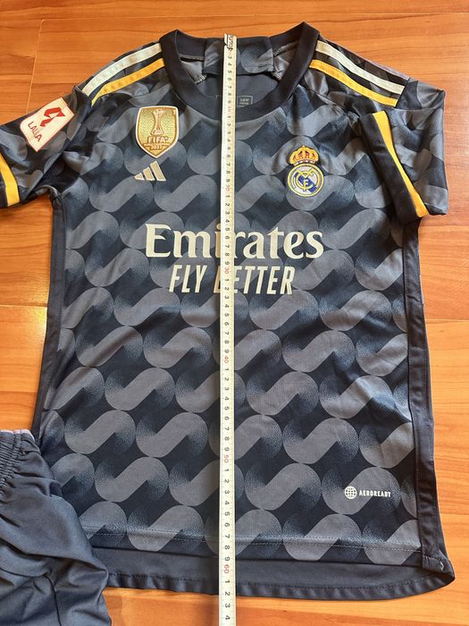 Детски екип REAL MADRID размер 24