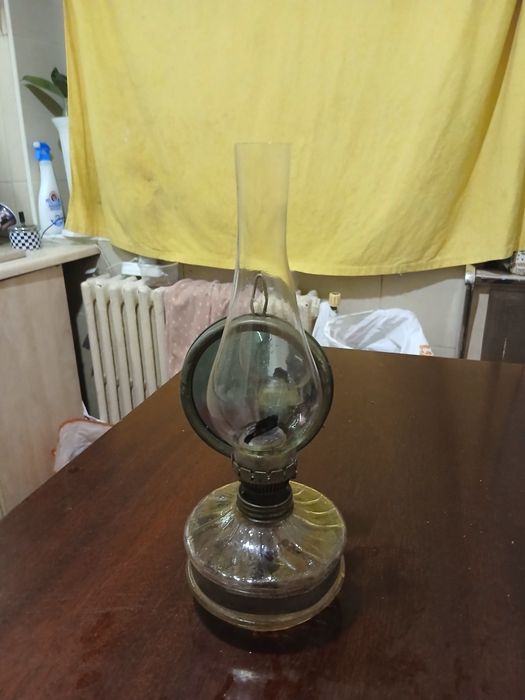 Lampă cu gaz funcționabilă