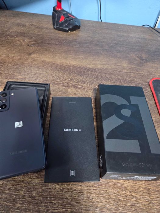 Vând Samsung S 21, 5G, 256 Gb