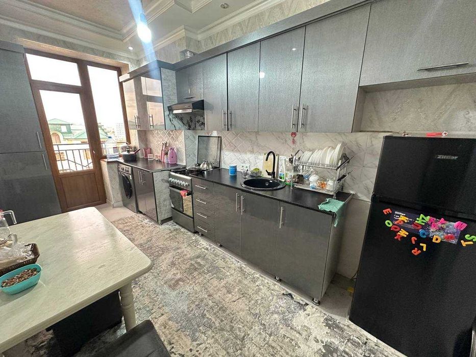 3х комнатная квартира на 9 этаже 80кв/м, в Самарканде