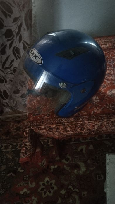 Продам шлем на мото