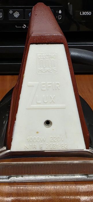 Fier de calcat din comunism - ZEFIR LUX Electro Mures