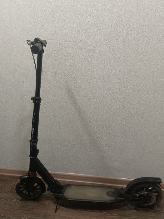 Продам самокат 10к