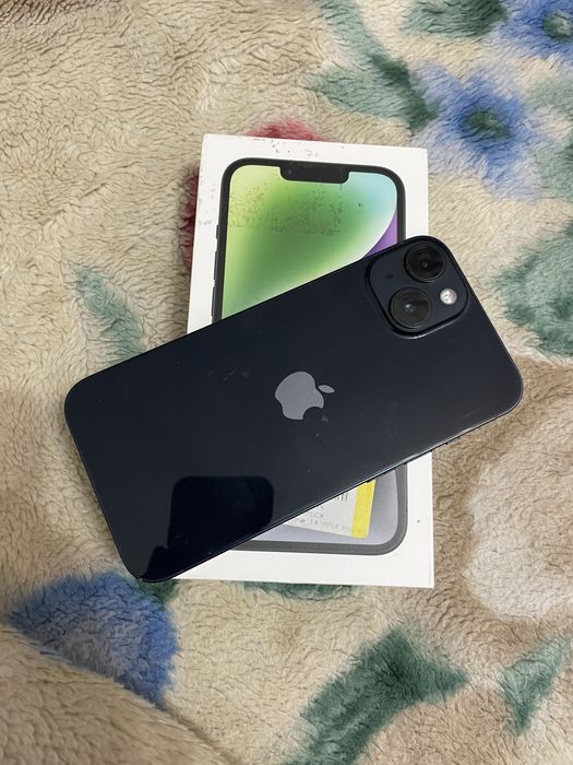 Айфон 14 в хорошем состояние