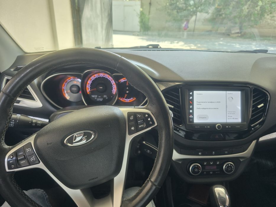 Lada Vesta kross