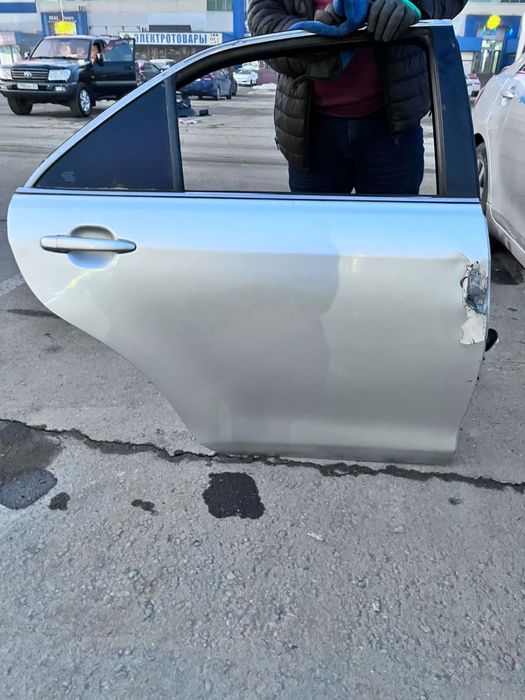 Задний дверь тойота 40 серебро