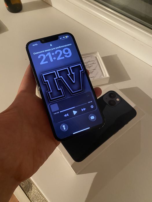 Айфон 13 продам..