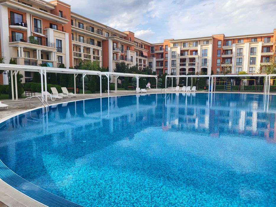 Студио в Свети Влас Първа линия