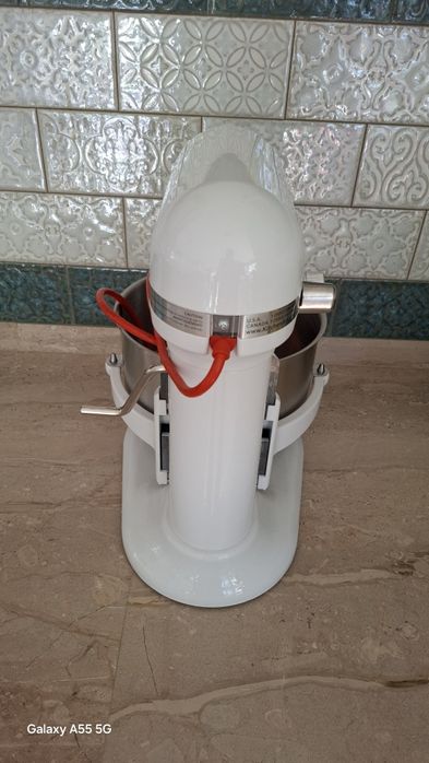 Kitchen aid Stand mixer 7.57ltr professional